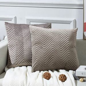 Drimhulsse decorative accent pillow